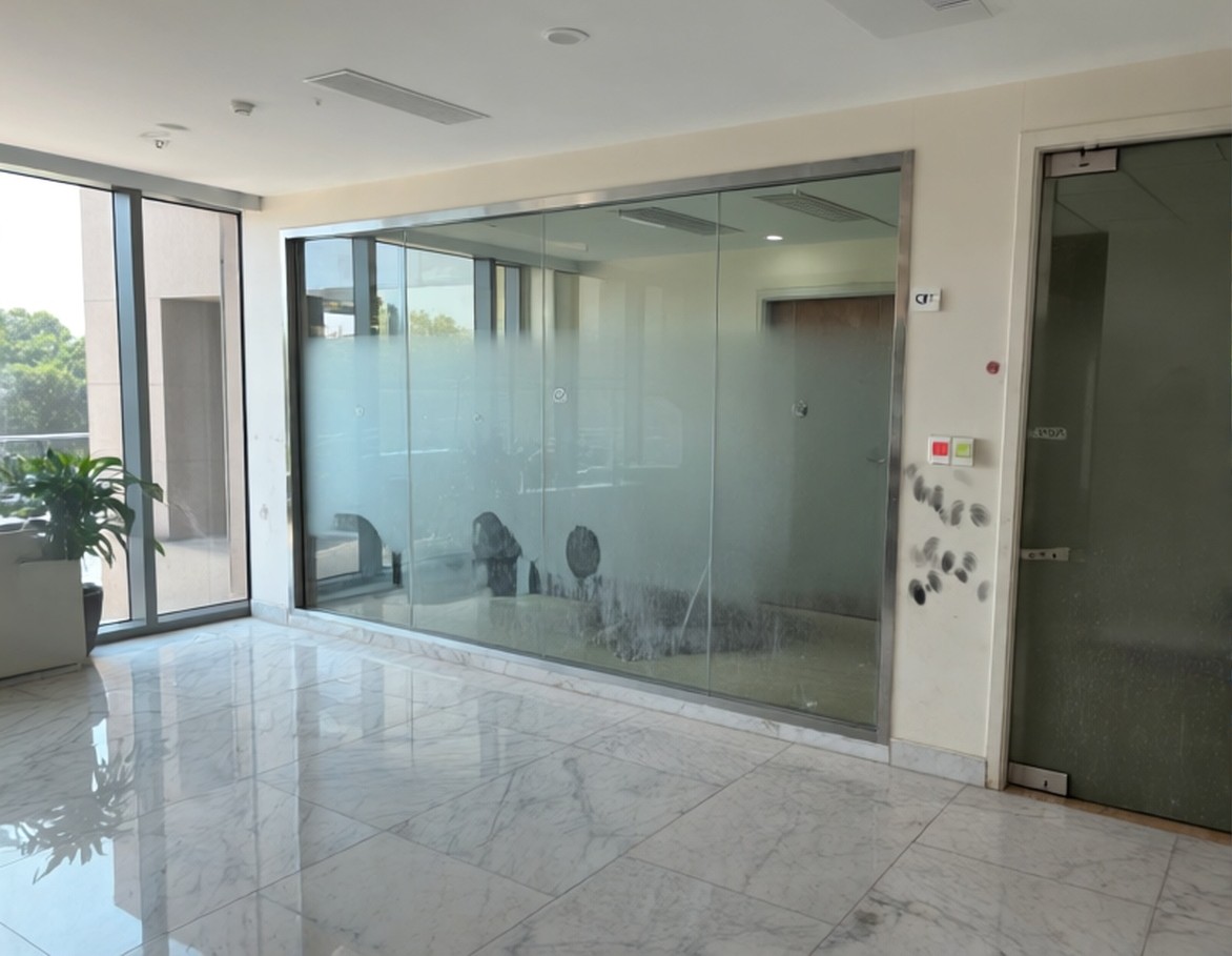 Clean office space